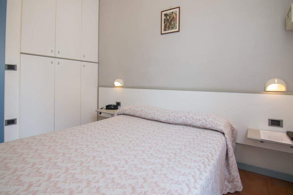 B&B Hotel Souvenir Cesenatico Quarto foto