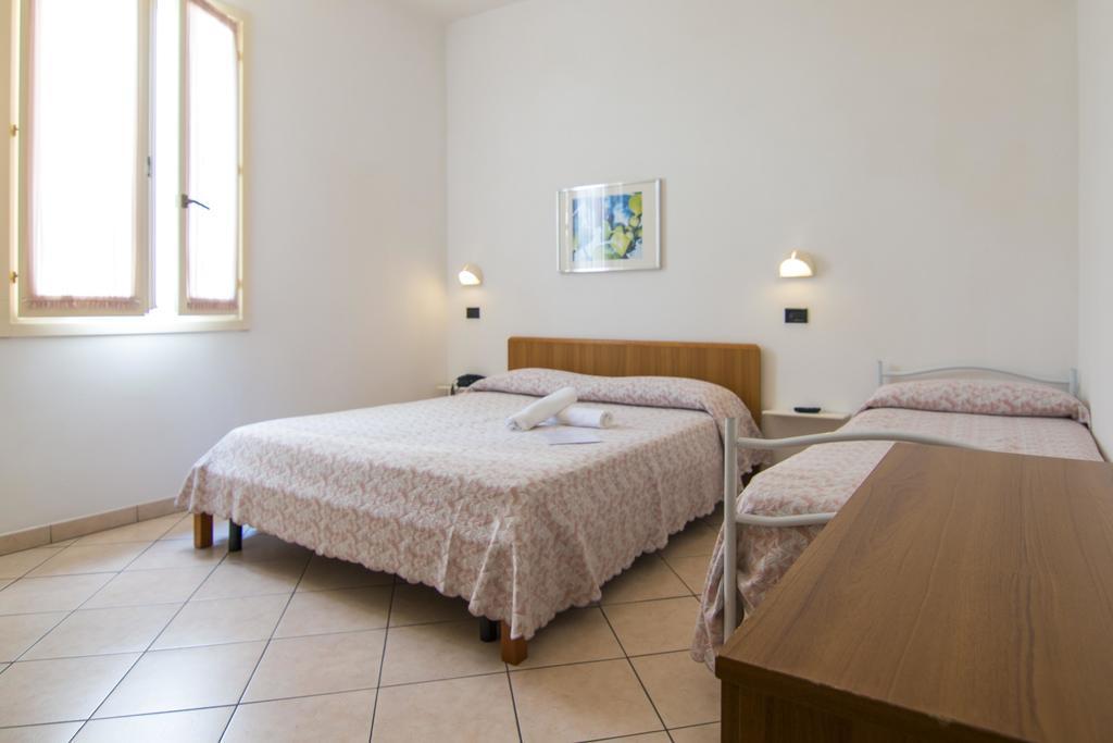 B&B Hotel Souvenir Cesenatico Quarto foto